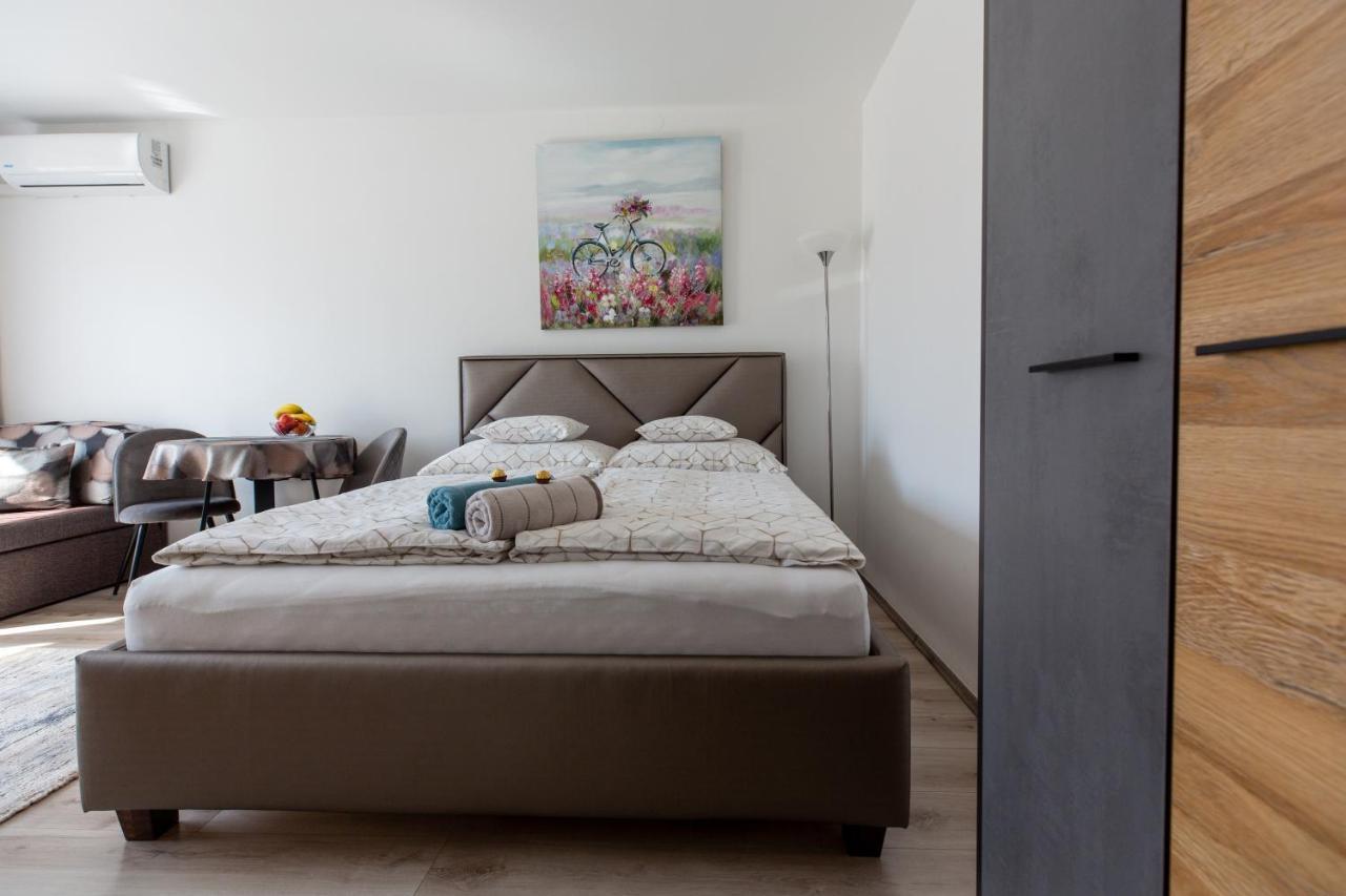 Aliz Apartman Miskolc Buitenkant foto